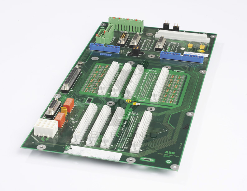 Carte fond de panier S4C DSQC 340 3HAB6914-1